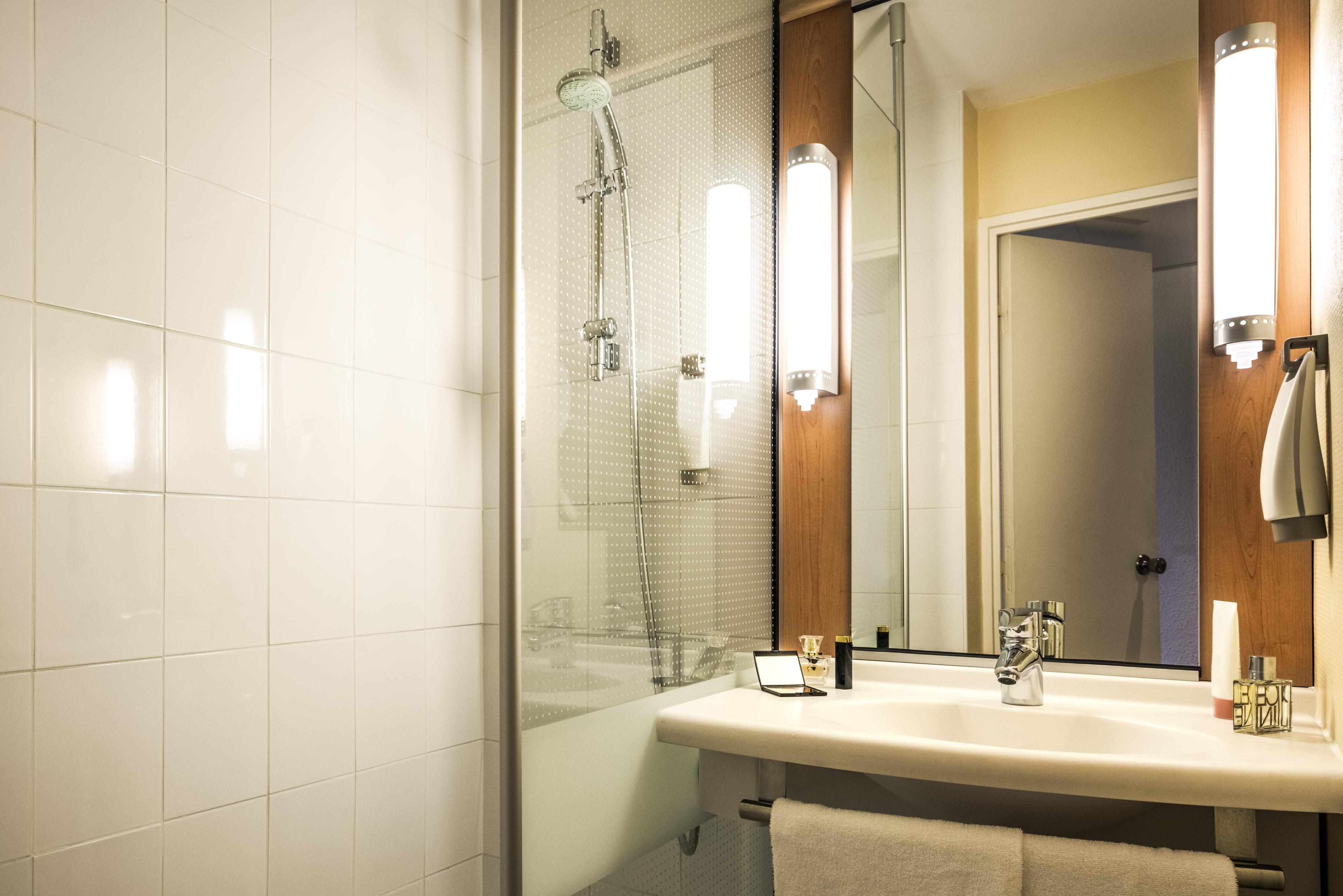 Hotel Ibis Montmartre 18ème Paris